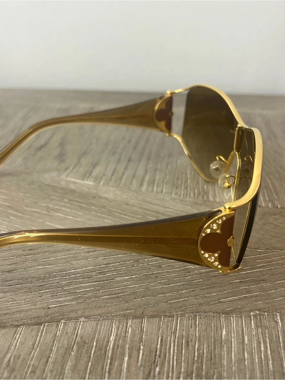 Louis Vuitton Oversized Women’s Sunglasses Size Small